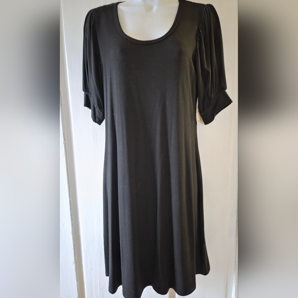 Karen Kane NWT black dress sz M